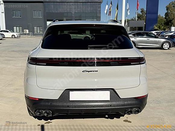 BAŞARAN 2025 PORSCHE CAYENNE E-HYBRID E3 II - BOYASIZ - BAYİ