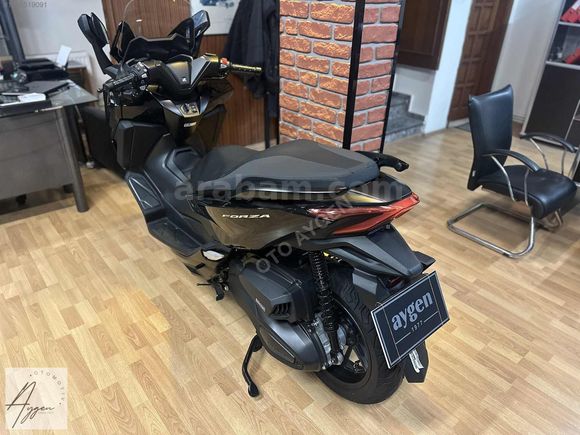 BOYASIZ - 2024 HONDA Forza 250 (NSS250) SADECE 6001 KM'DE