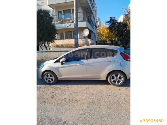 Sahibinden Ford Fiesta 1.4 TDCi Trend 2012 Model