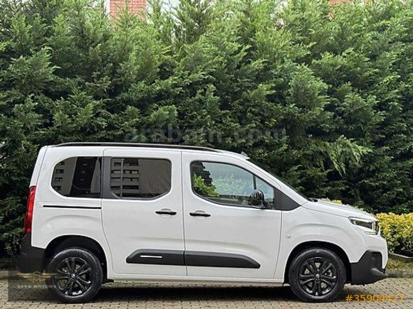 SAFA I %20 KDV CİTROEN BERLİNGO SIFIR 1.5 BLUEHDI PLUS 130HP