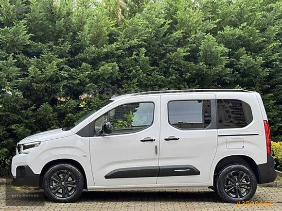 SAFA I %20 KDV CİTROEN BERLİNGO SIFIR 1.5 BLUEHDI PLUS 130HP