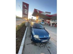 Sahibinden Renault Clio 1.4 RNA 2000 Model komple motor revizyonlu pazarlığa açık
