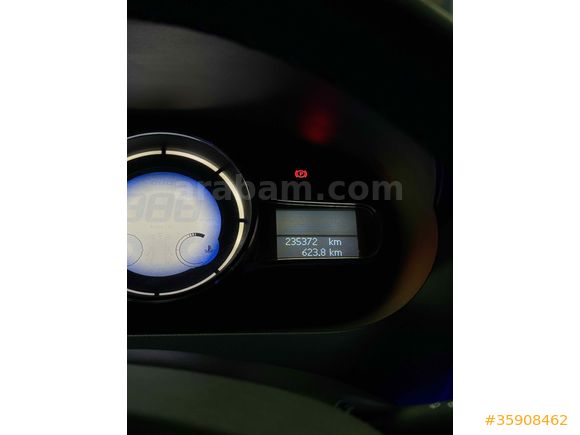 HATASIZ ARAYANLARA EKSTRALI AİLE ARACI FLUENCE İLANDA