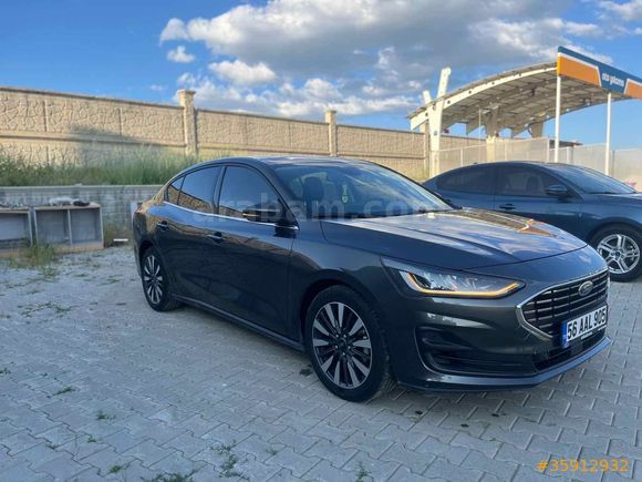 Sahibinden Ford Focus 1.5 Ti-VCT Titanium 2022 Model 