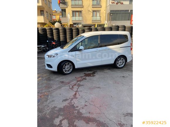 Sahibinden Ford Tourneo Courier 1.5 EcoBlue Titanium 2023 Model 