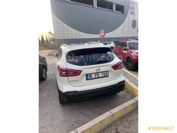 Sahibinden Nissan Qashqai 1.2 DIG-T Sky Pack 2018 Model Balıkesir 73.000 km Beyaz