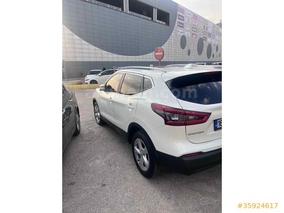 Sahibinden Nissan Qashqai 1.2 DIG-T Sky Pack 2018 Model Balıkesir 73.000 km Beyaz