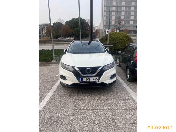 Sahibinden Nissan Qashqai 1.2 DIG-T Sky Pack 2018 Model Balıkesir 73.000 km Beyaz