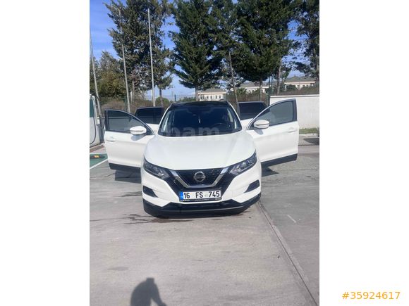 Sahibinden Nissan Qashqai 1.2 DIG-T Sky Pack 2018 Model Balıkesir 73.000 km Beyaz