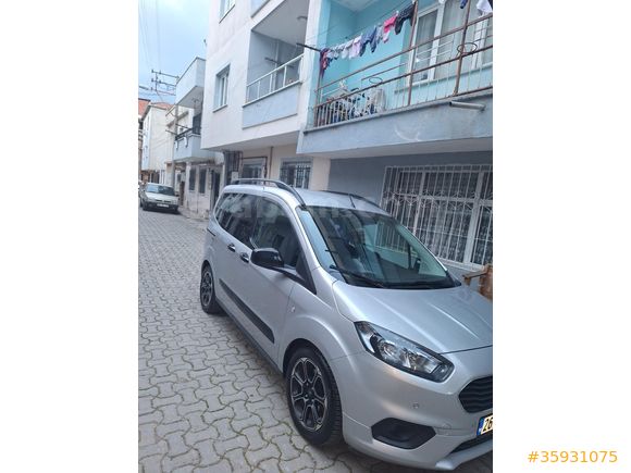 Sahibinden Ford Tourneo Courier 1.5 TDCi Titanium Plus 2023 Model