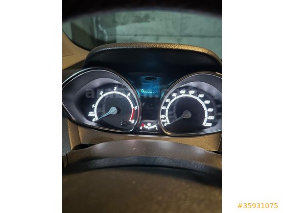 Sahibinden Ford Tourneo Courier 1.5 TDCi Titanium Plus 2023 Model