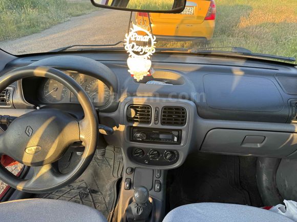 Sahibinden Renault Clio 1.4 RNA 2001 Model Kırıkkale