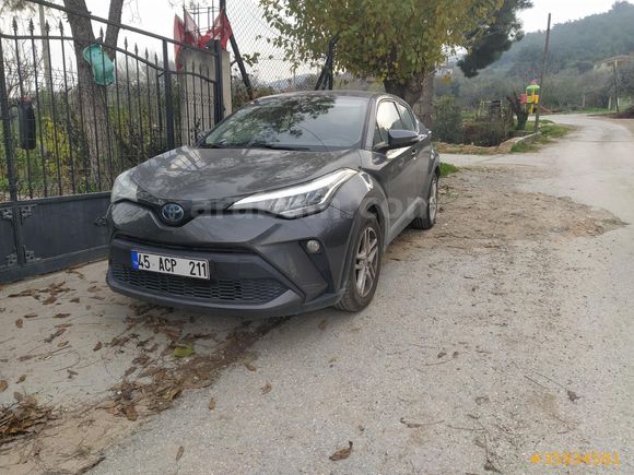 Acil satılık Toyota C-HR 1.8 Hybrid Flame 2020 Model Manisa