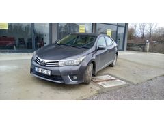 Memurdan Toyota Corolla 1.6 Premium 2013 Model 