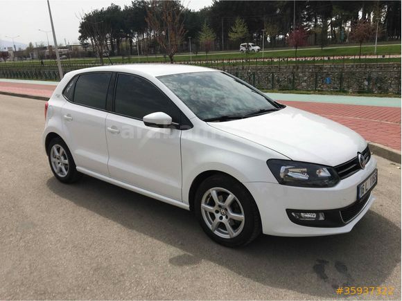 Sahibinden Volkswagen Polo 1.4 Chrome Edition 2013 Model  245.000 km Beyaz
