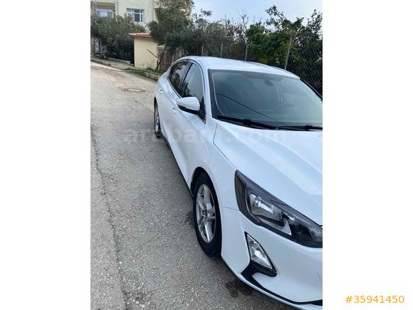 Sahibinden Ford Focus 1.5 Ti-VCT Titanium 2021 Model 
