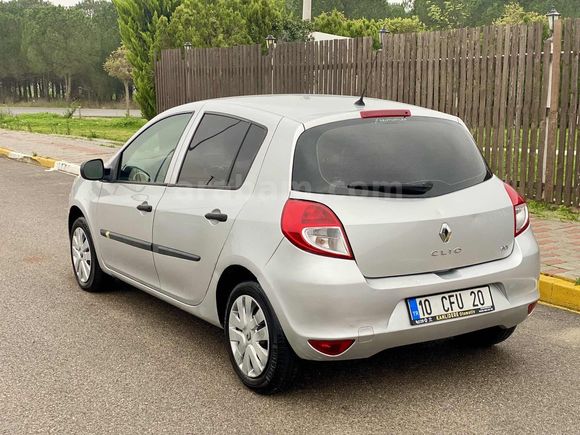 2012 CLİO3 1.5DCİ 163.000 KM DE