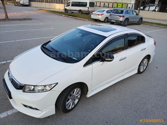 40.yıl özel seri Honda Civic 1.6 i-VTEC ECO Elegance 2012