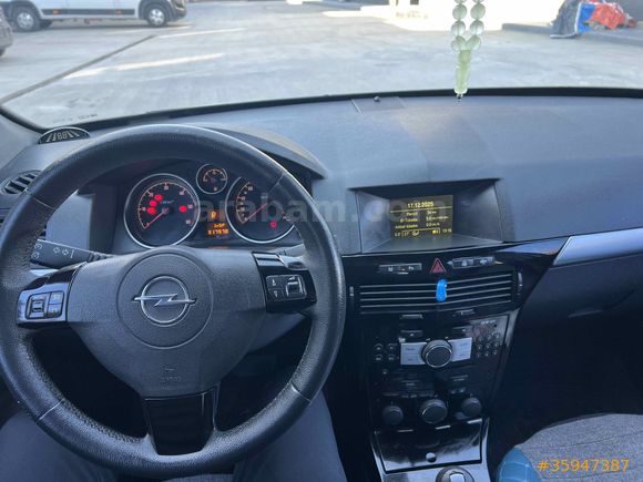  Memurdan acil satılık otomatik Opel Astra 1.3 CDTI Cosmo 2008 Model 