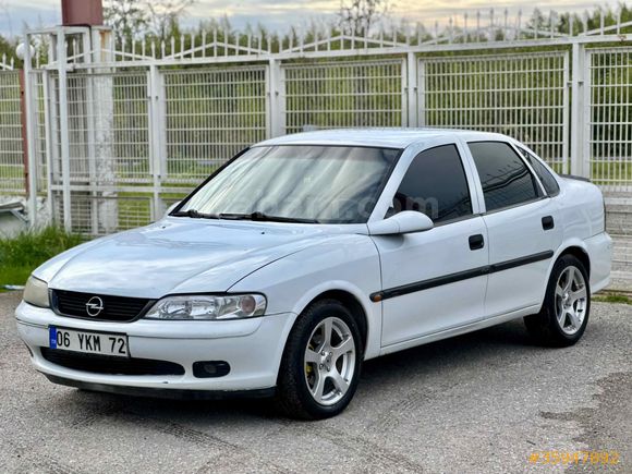 Galeriden Opel Vectra 1.6 GL 1997 Model Kocaeli