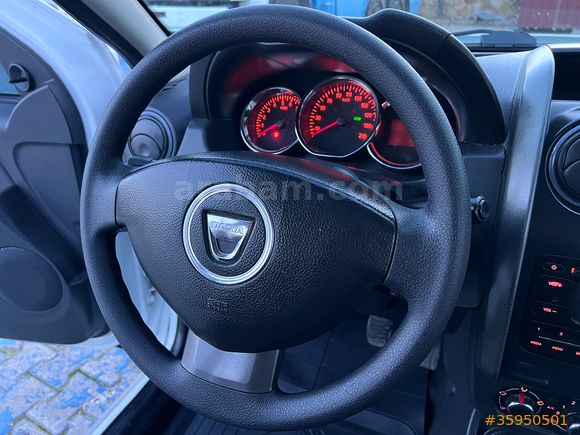 AKTİF den 2015 DACIA DUSTER 1.5 DCI 4X4 110HP 6 VİTES BAKIMLI...