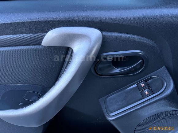 AKTİF den 2015 DACIA DUSTER 1.5 DCI 4X4 110HP 6 VİTES BAKIMLI...