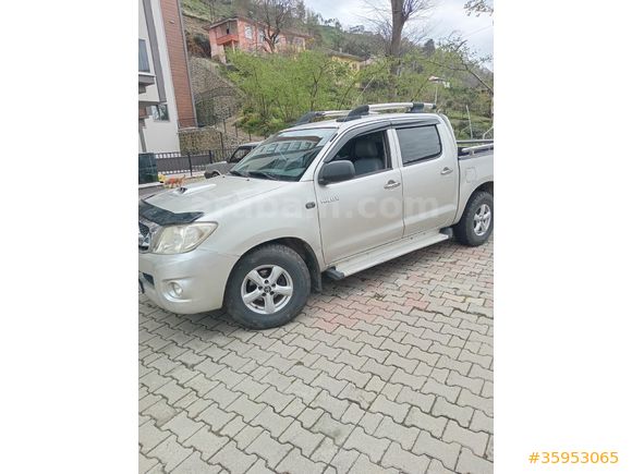Sahibinden Toyota Hilux 2.5 D-4D 4x2 Comfort 2010 Model İstanbul