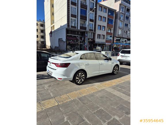 Sahibinden Renault Megane 1.3 TCe  2020 Model