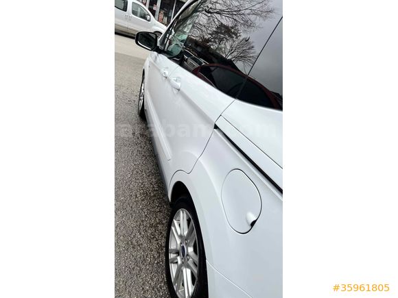 Sahibinden Ford Tourneo Courier 1.0 EcoBoost Titanium 2023 Model Erzurum