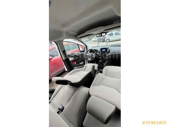 Sahibinden Ford Tourneo Courier 1.0 EcoBoost Titanium 2023 Model Erzurum