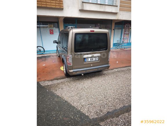 Sahibinden Ford Tourneo Connect 110PS 2011 Model