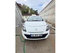 Doktordan temiz  Renault Clio 1.5 dCi extreme 2012 Model  104.000 km Beyaz
