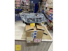 1216741 İNSİGNİA SAĞ FAR