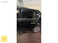 CORSA D SAĞ ARKA KAPI