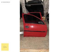 CORSA C SAĞ ÖN KAPI HATASIZ BOŞ