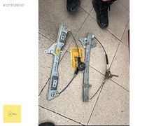 OPEL CORSA D ÖN SAĞ-SOL MANUEL CAM KRİKOSU GM ÇIKMA
