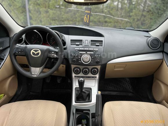 Sahibinden Mazda 3 1.6 Touring 2011 Model Sakarya