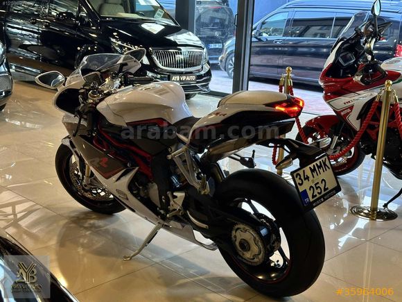 F4 1000 RR KOLEKSİYON MAKİNE HATASIZ 4 bin km de