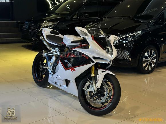 F4 1000 RR KOLEKSİYON MAKİNE HATASIZ 4 bin km de