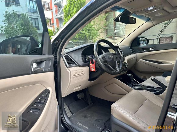 HYUNDAİ TUCSON PANORAMİK CAM TAVAN
