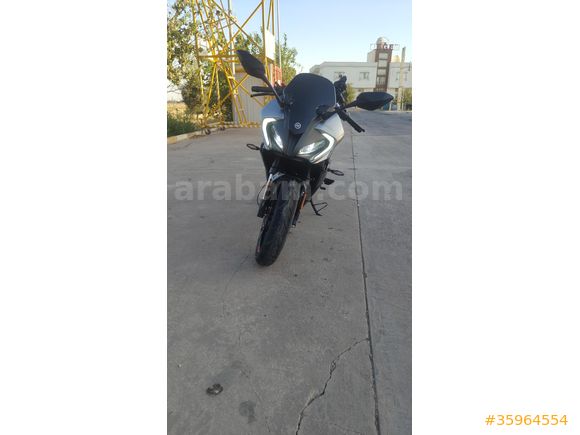 CFmoto 250SR