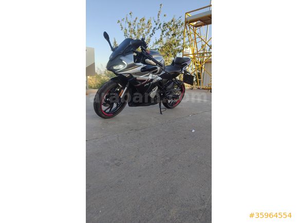 CFmoto 250SR