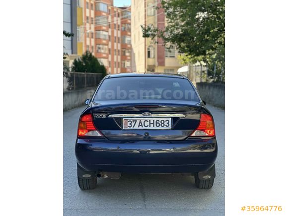 Sahibinden Ford Focus 1.6 Ghia 2000 Model 