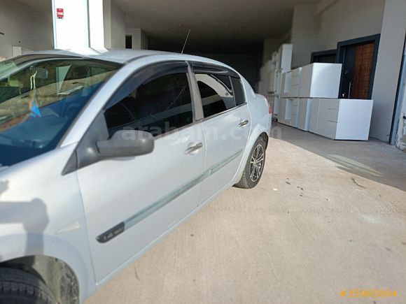 Sahibinden Renault Megane 1.4  16valf  2004 Model