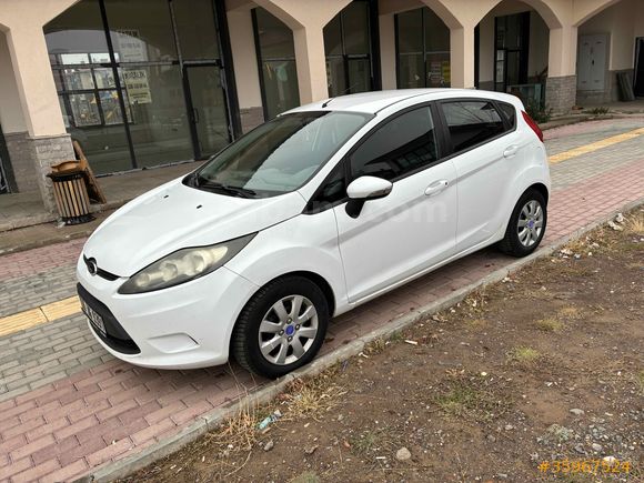 Sahibinden Ford Fiesta 1.4 TDCi Trend 2011 Model 