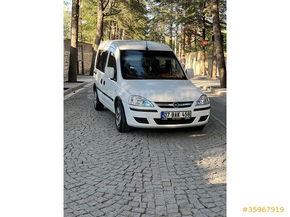 Sahibinden Opel Combo 1.7 DTI TERTEMİZ Çift Sürgü KATLANABİLİR KOLTUK AİLE-İŞ UYGUN FİYAT 