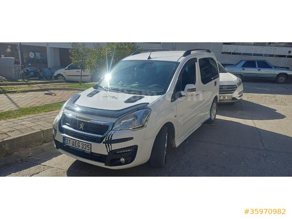 Sahibinden Peugeot Partner 1.6 HDI Comfort Pack 2016 Model Kastamonu 181.000 km Beyaz