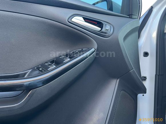 Galeriden Ford Focus 1.6 TDCi Titanium 2016 Model Eskişehir