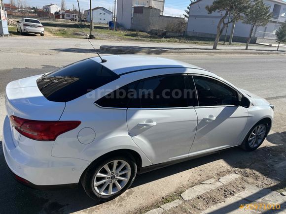 Galeriden Ford Focus 1.6 TDCi Titanium 2016 Model Eskişehir