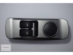 Hyundai H100 Muadil Ön Sol Çerçeveli Açma Düğme 935704F000MP